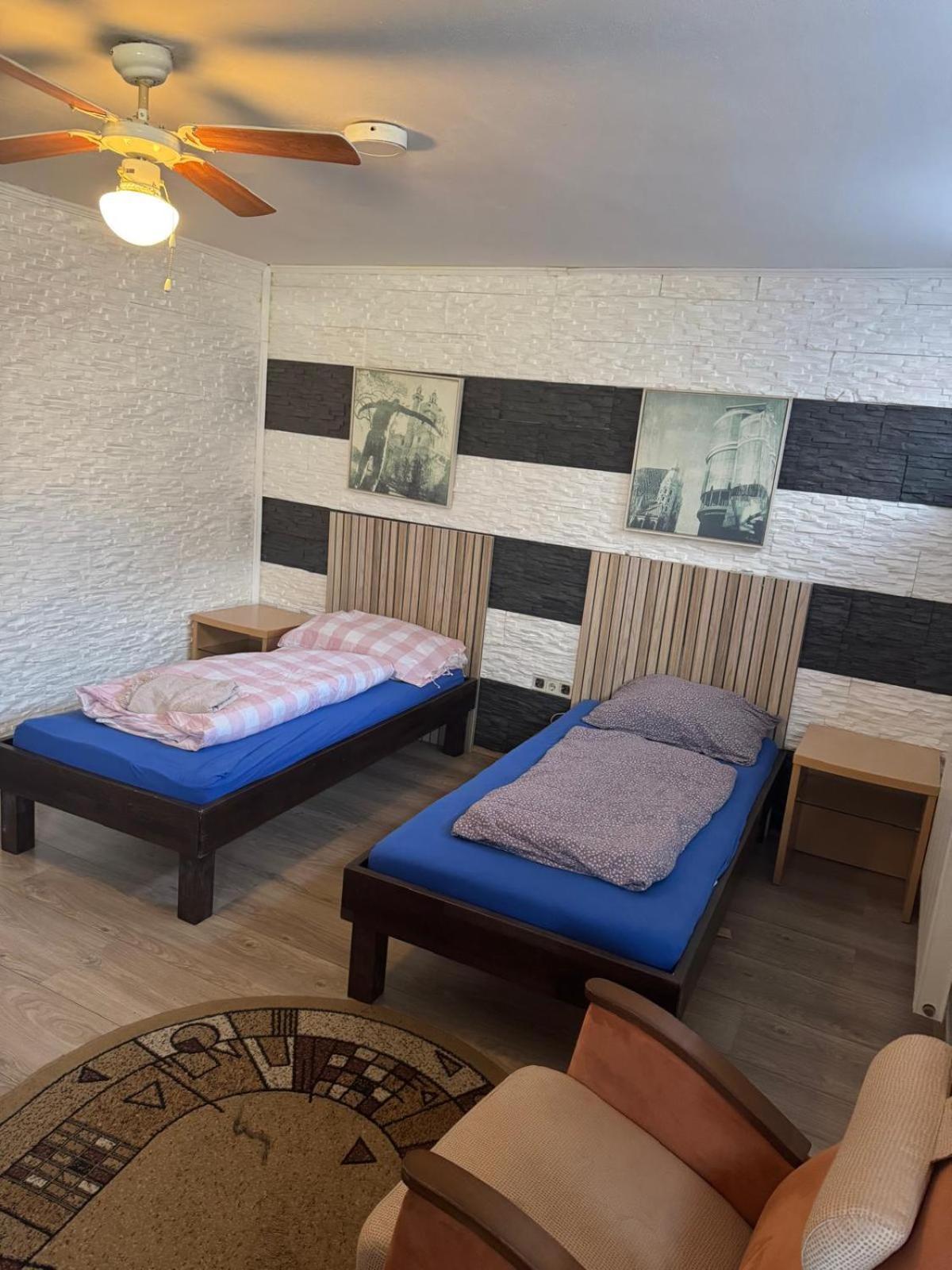 Caesar'S Motel Hagenbrunn Bagian luar foto